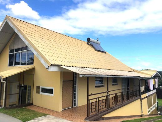 Luxury home in Taravao, District de Vairao