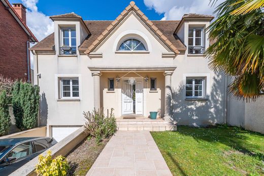 Luxury home in Les Pavillons-sous-Bois, Seine-Saint-Denis
