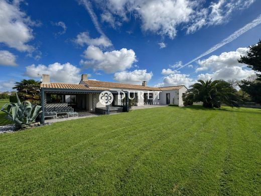 Luxury home in Saint-Gervais, Vendée