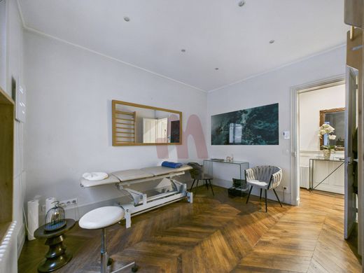 Apartment / Etagenwohnung in La Muette, Auteuil, Porte Dauphine, Paris