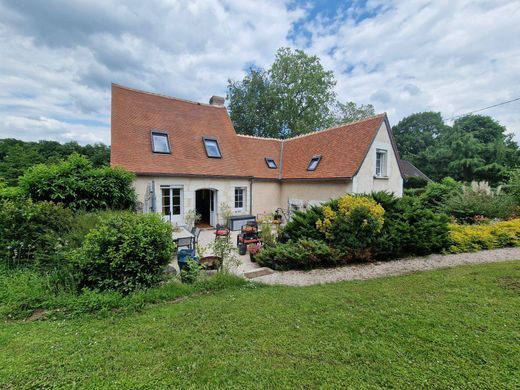 Luxe woning in Saint-Antoine-du-Rocher, Indre-et-Loire