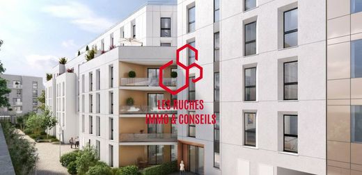 Apartment / Etagenwohnung in Suresnes, Hauts-de-Seine
