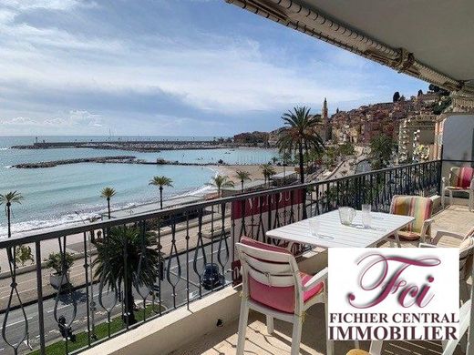 Apartment / Etagenwohnung in Menton, Alpes-Maritimes