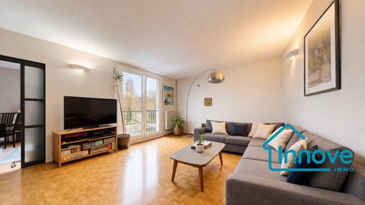 Apartament w Wersal, Yvelines