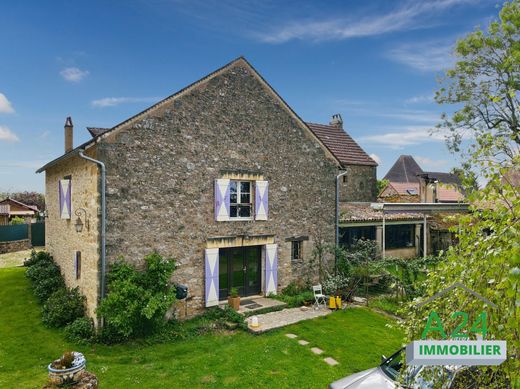 Luxus-Haus in Saint-Cyprien, Dordogne