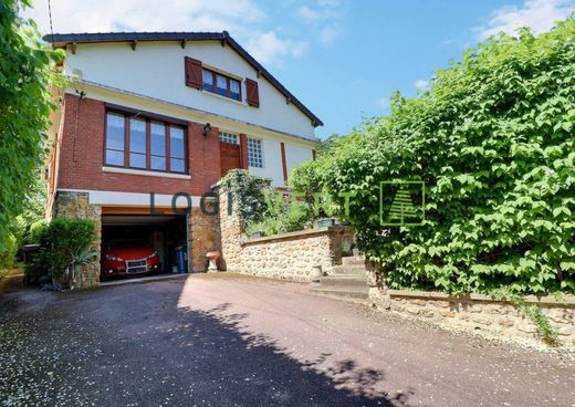 Luxury home in Bièvres, Essonne