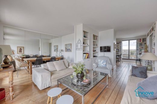 Apartment in Boulogne-Billancourt, Hauts-de-Seine