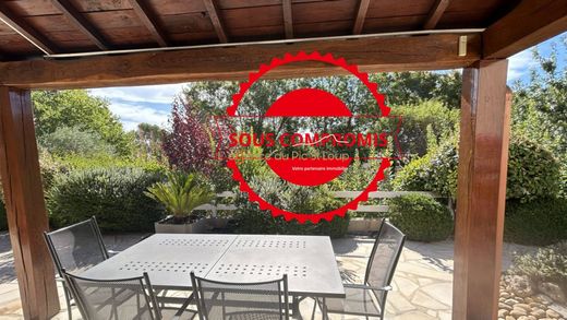 Maison de luxe à Saint-Clément-de-Rivière, Hérault