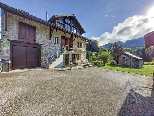 Maison de luxe à Burdignin, Haute-Savoie