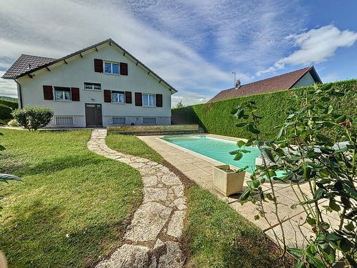 Luxus-Haus in Marsannay-la-Côte, Cote d'Or