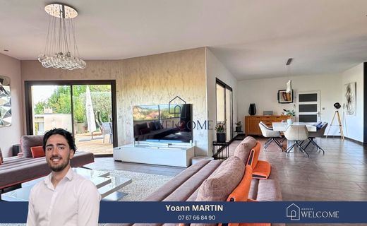 Элитный дом, Alès, Gard