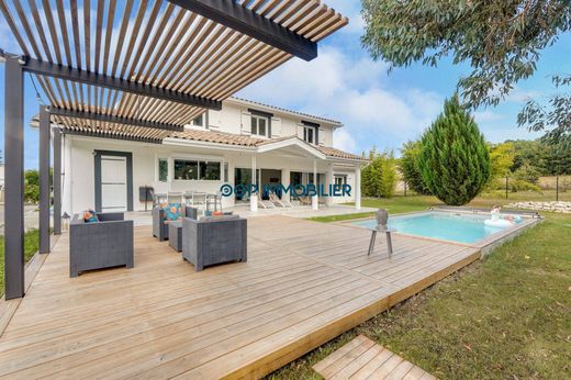 Luxury home in Fronton, Upper Garonne