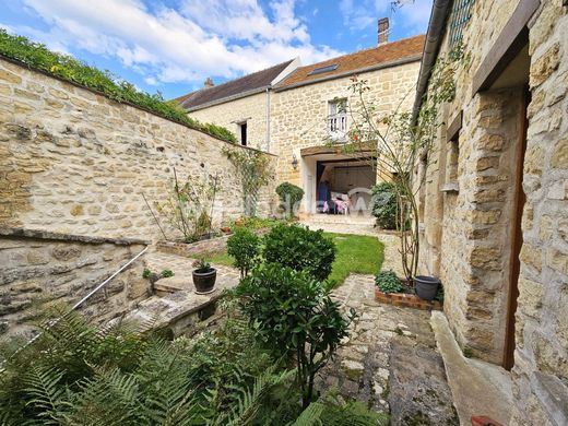 Casa de lujo en Neuville-sur-Oise, Valle de Oise