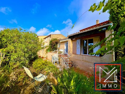 Sanary-sur-Mer, Varの高級住宅