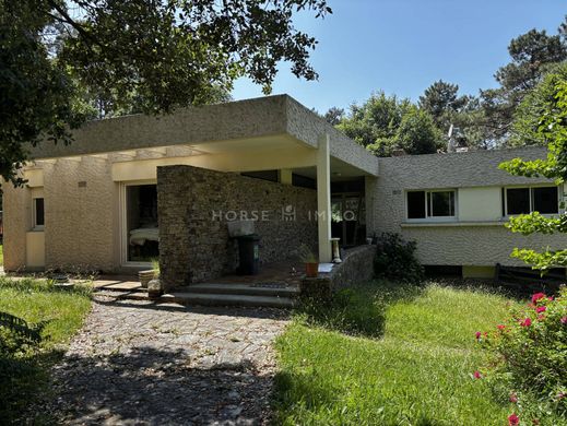 Luxury home in Ploemeur, Morbihan