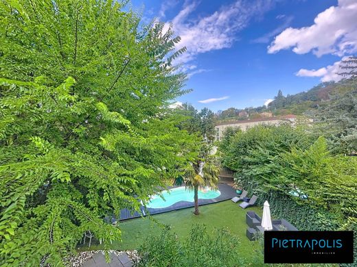 Daire Caluire-et-Cuire, Rhône