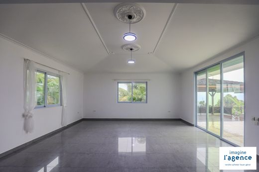 Luxus-Haus in Punaauia, Îles du Vent