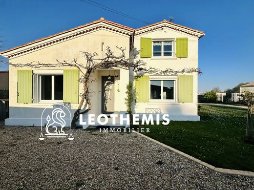 Casa di lusso a La Tremblade, Charente-Maritime