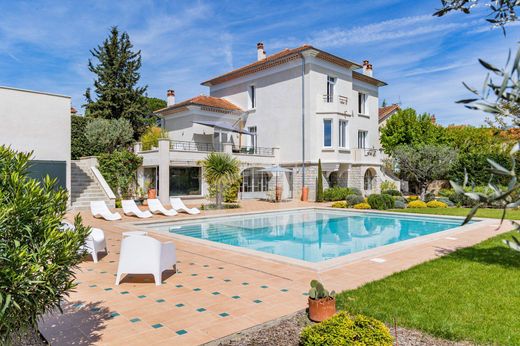 Luxury home in Vaison-la-Romaine, Vaucluse