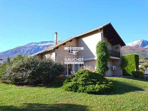 Luxury home in Gap, Hautes-Alpes