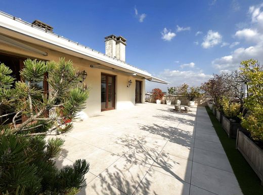 Apartment in Reims, Marne