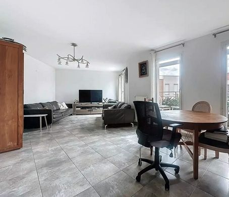 Apartment in Le Pecq, Yvelines