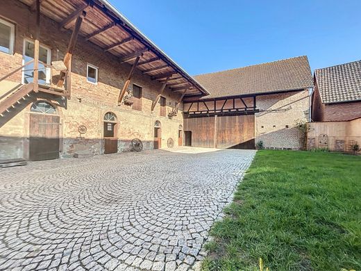 Casa di lusso a Ingenheim, Basso Reno