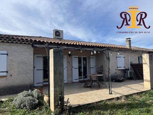 Maison de luxe à Meyreuil, Bouches-du-Rhône