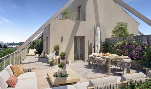 Apartment / Etagenwohnung in Bordeaux, Gironde