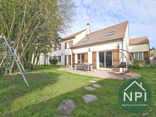 Luxury home in Vaux-le-Pénil, Seine-et-Marne