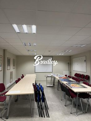 Office in Amiens, Somme