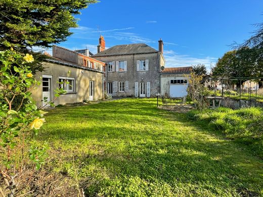 Luxury home in Clisson, Loire-Atlantique