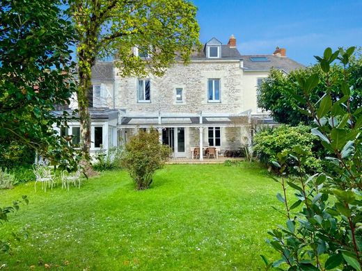 Luxe woning in Nantes, Loire-Atlantique