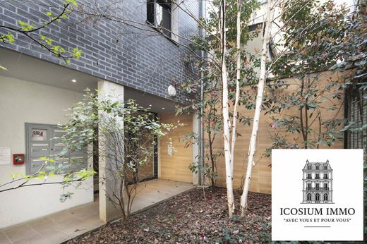 Montreuil, Seine-Saint-Denisのアパートメント