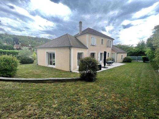 Luxury home in Montlignon, Val d'Oise