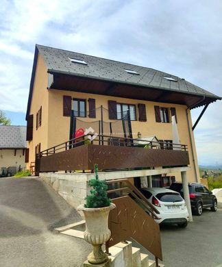 Luxus-Haus in Menthonnex-en-Bornes, Haute-Savoie