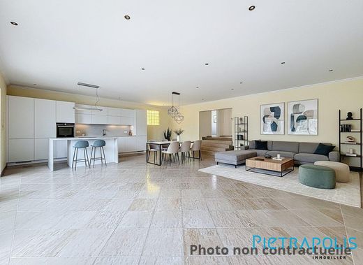 Divonne-les-Bains, Ainのアパートメント