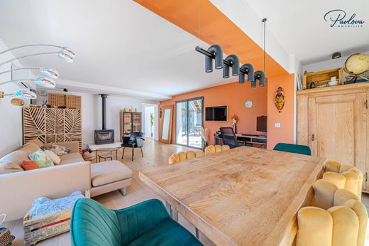 Luxury home in Prades-le-Lez, Hérault