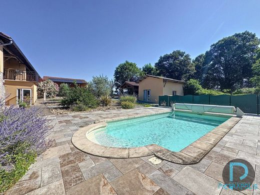 Maison de luxe à Saint-Étienne-sur-Chalaronne, Ain