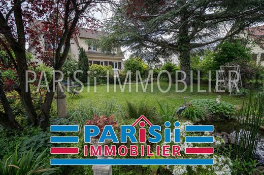 Cormeilles-en-Parisis, Val d'Oiseの高級住宅