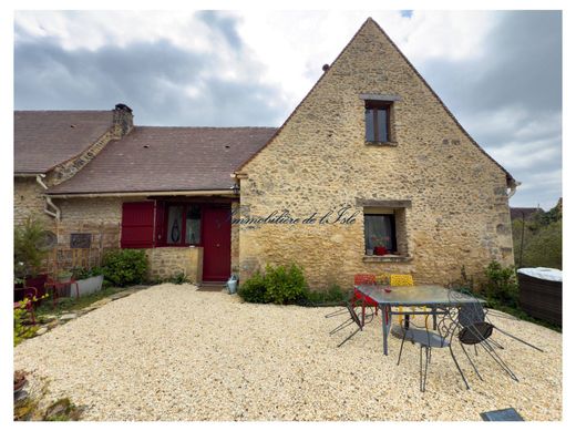 ‏בתי יוקרה ב  Savignac-de-Miremont, Dordogne