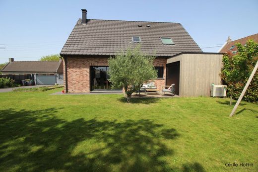 Luxus-Haus in Templemars, Nord