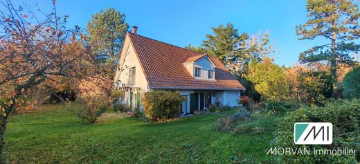 Πολυτελή κατοικία σε Les Essarts-le-Roi, Yvelines