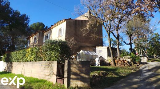 Luxury home in Rougiers, Var