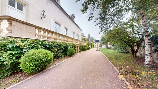 Kasteel in Arsonval, Aube