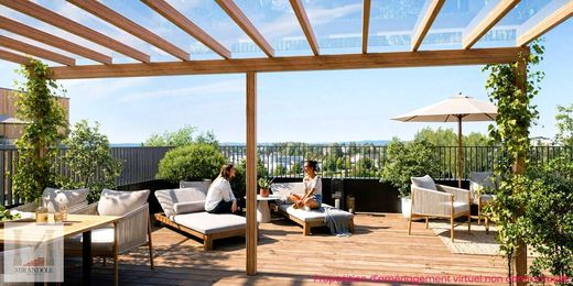 Apartment / Etagenwohnung in Antibes, Alpes-Maritimes