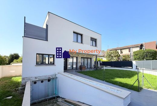 Houilles, Yvelinesの高級住宅