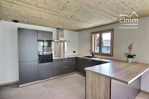 Casa di lusso a Taninges, Alta Savoia