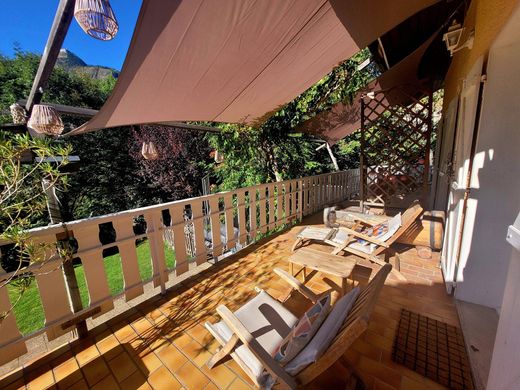 Maison de luxe à Saint-Michel-de-Maurienne, Savoie