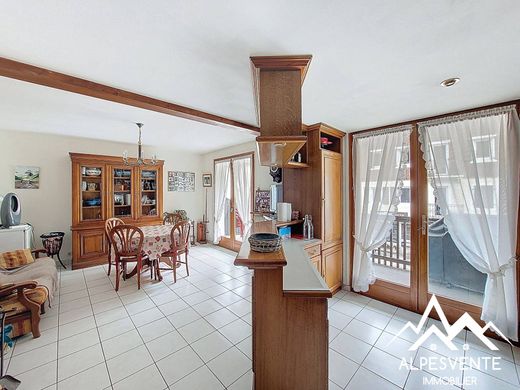 Casa di lusso a Saint-Jean-d'Aulps, Alta Savoia